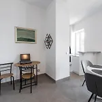 Located House 'porat' *