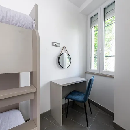 Located House 'porat'