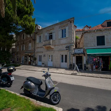 Located House 'porat' * Cavtat