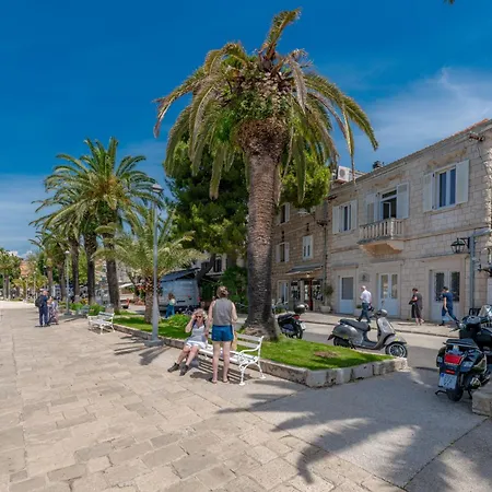 Located House 'porat' Cavtat