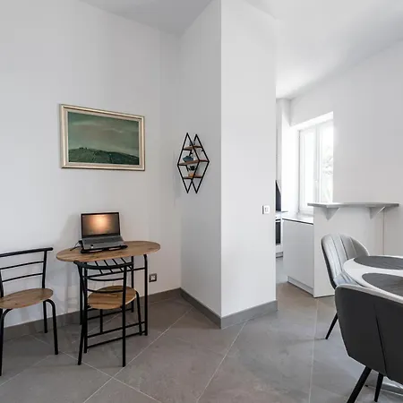 Located House 'porat' *