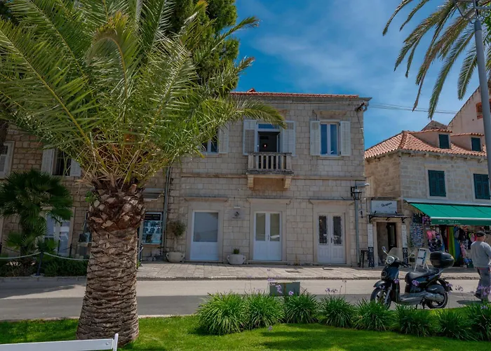 Located House 'porat' Hébergement de vacances Cavtat
